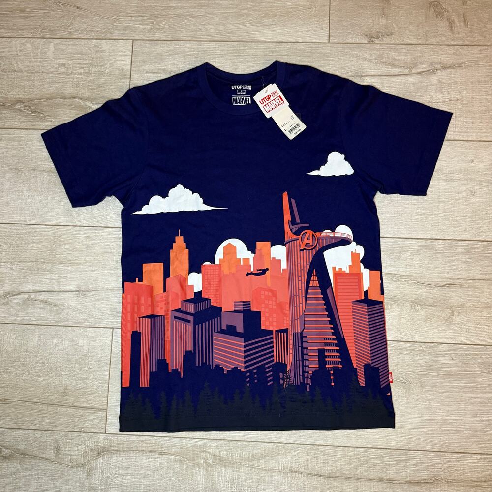 Uniqlo UTGP 2018 Marvel Avengers IronMan City Skyline Graphic T-Shirt L